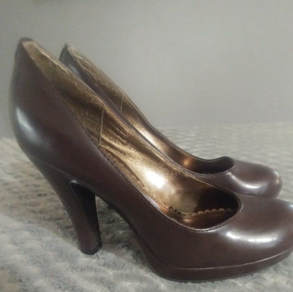 Brown 3 inch heels by Unlisted